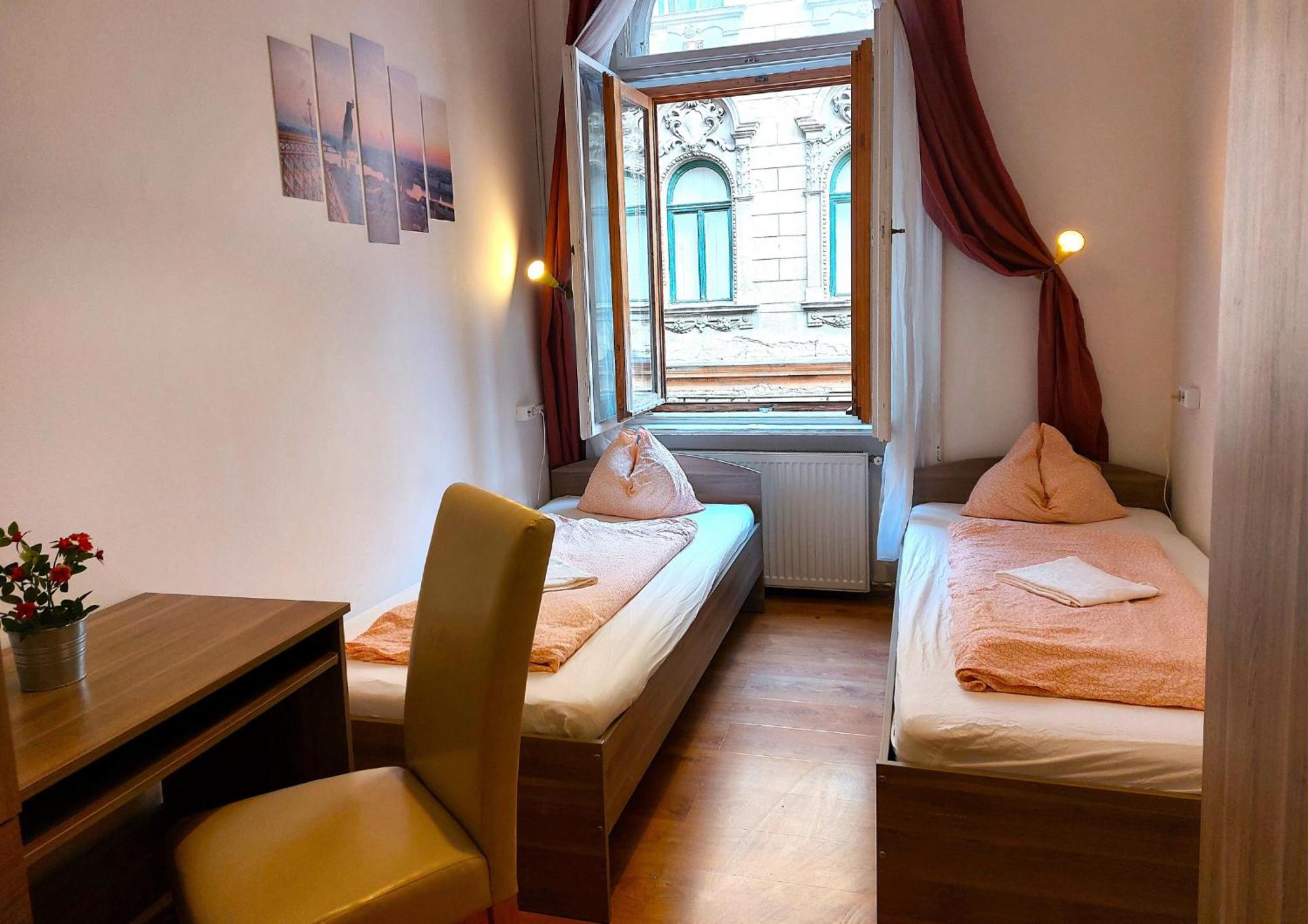 Goodmo Budapest Smart Rooms Екстериор снимка