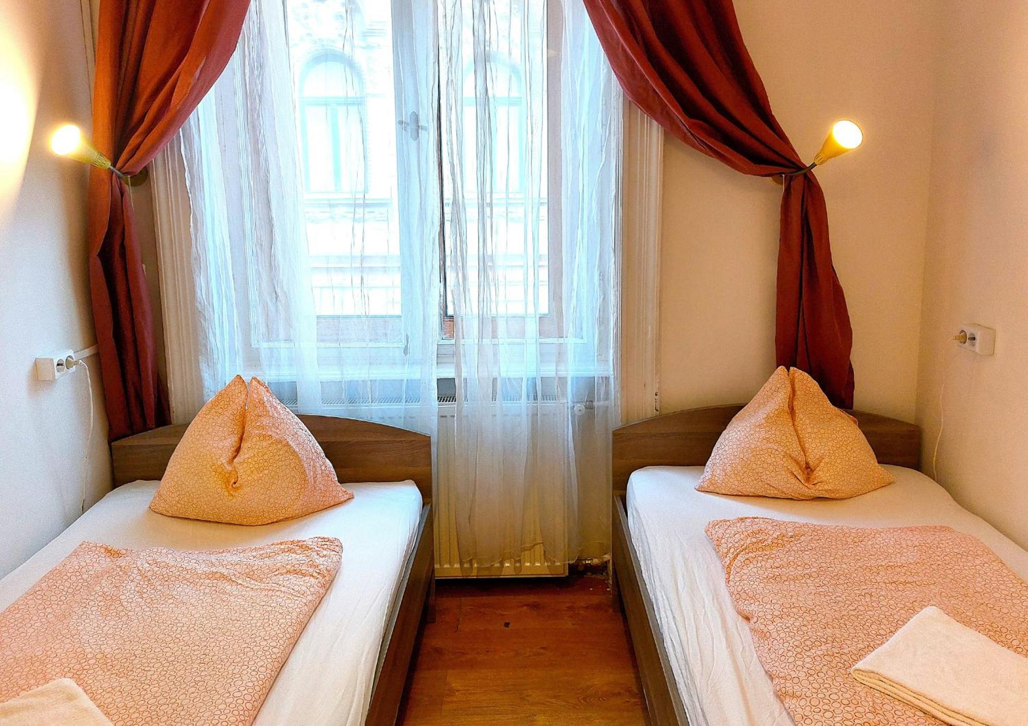 Goodmo Budapest Smart Rooms Екстериор снимка